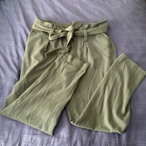 Green Ricki's Casual Pants with Belt, Size 6